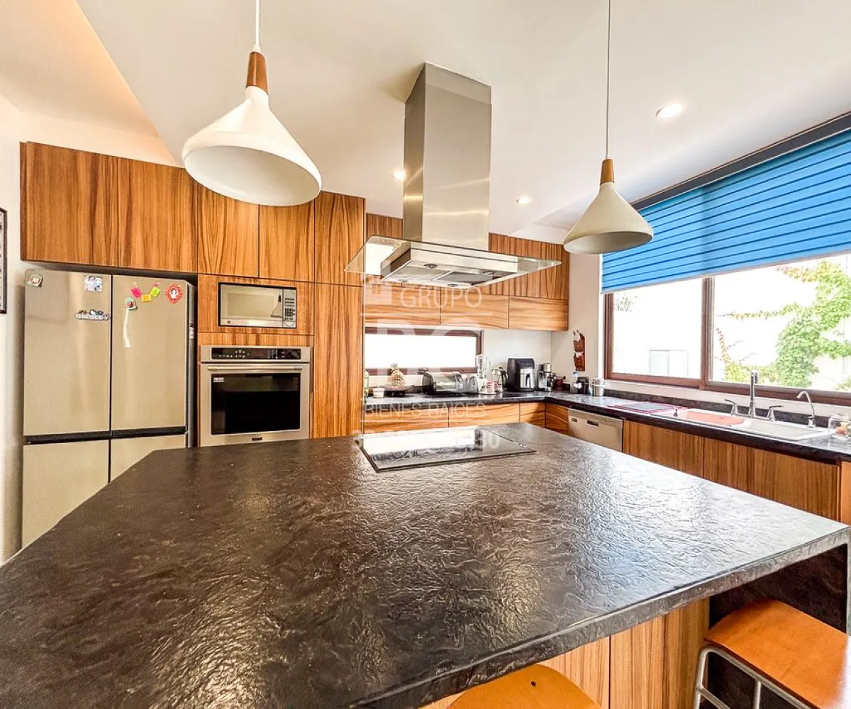 Casa En Venta,Bosques Vallarta,Circuito del Bosque 216 39C, Zapopan, Jalisco 45134, 3 Habitaciones,3 Baños,Circuito del Bosque,1,pa2LqRO