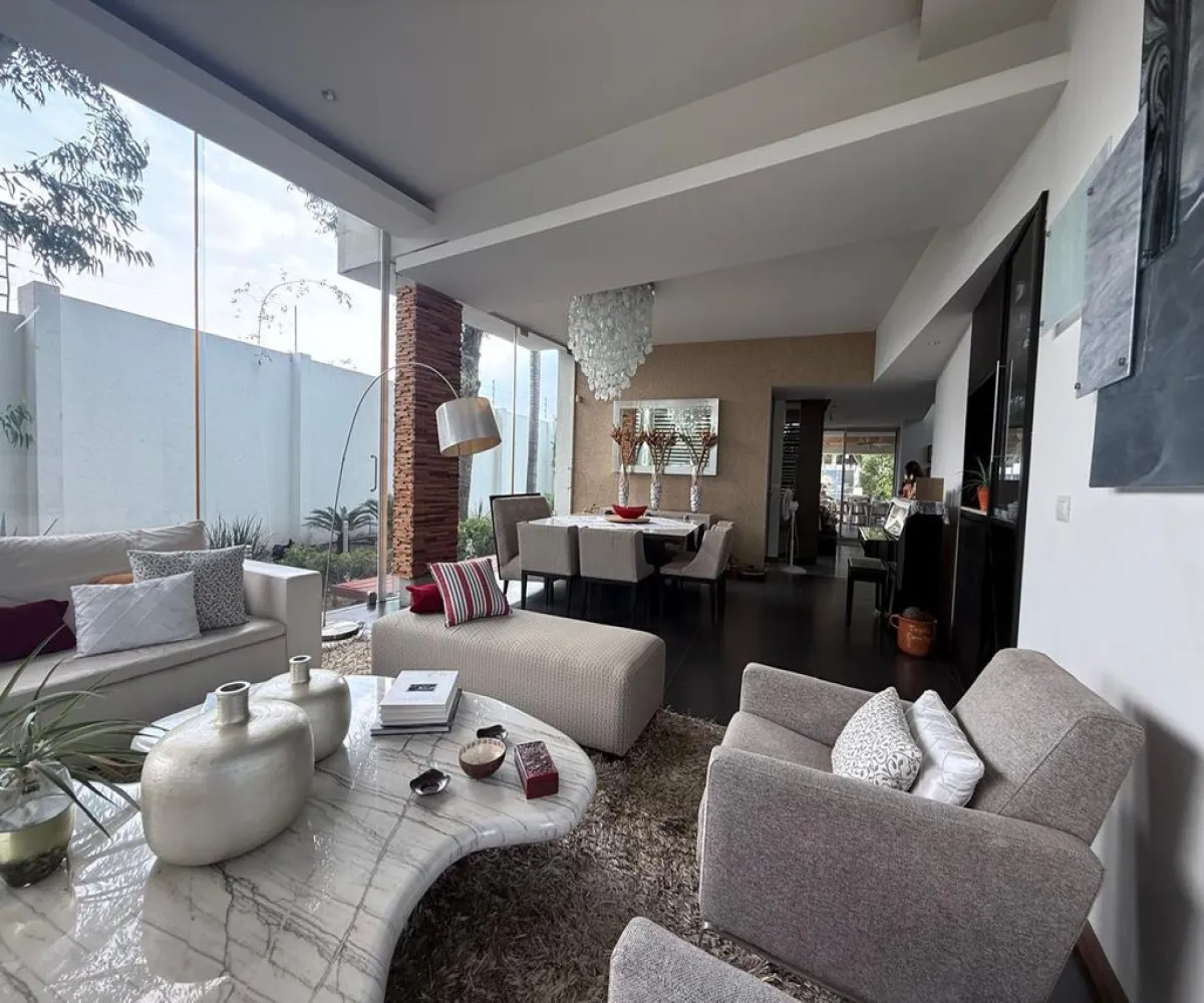 Casa En Venta,Valle Real,Paseo San Arturo Sur 2749, Zapopan, Jalisco 45019, 4 Habitaciones,4 Baños,Paseo San Arturo Sur,2,psFZ8yQ