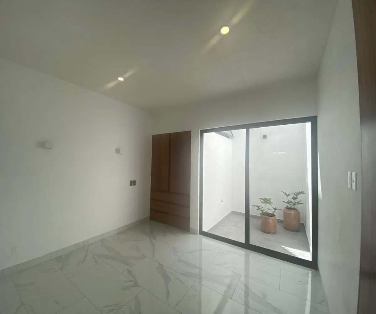 Casa En Venta,Jardines Del Country,Calle Reloj 2043, Guadalajara, Jalisco 44210, 2 Habitaciones,2 Baños,Calle Reloj,1,pnuf3fw