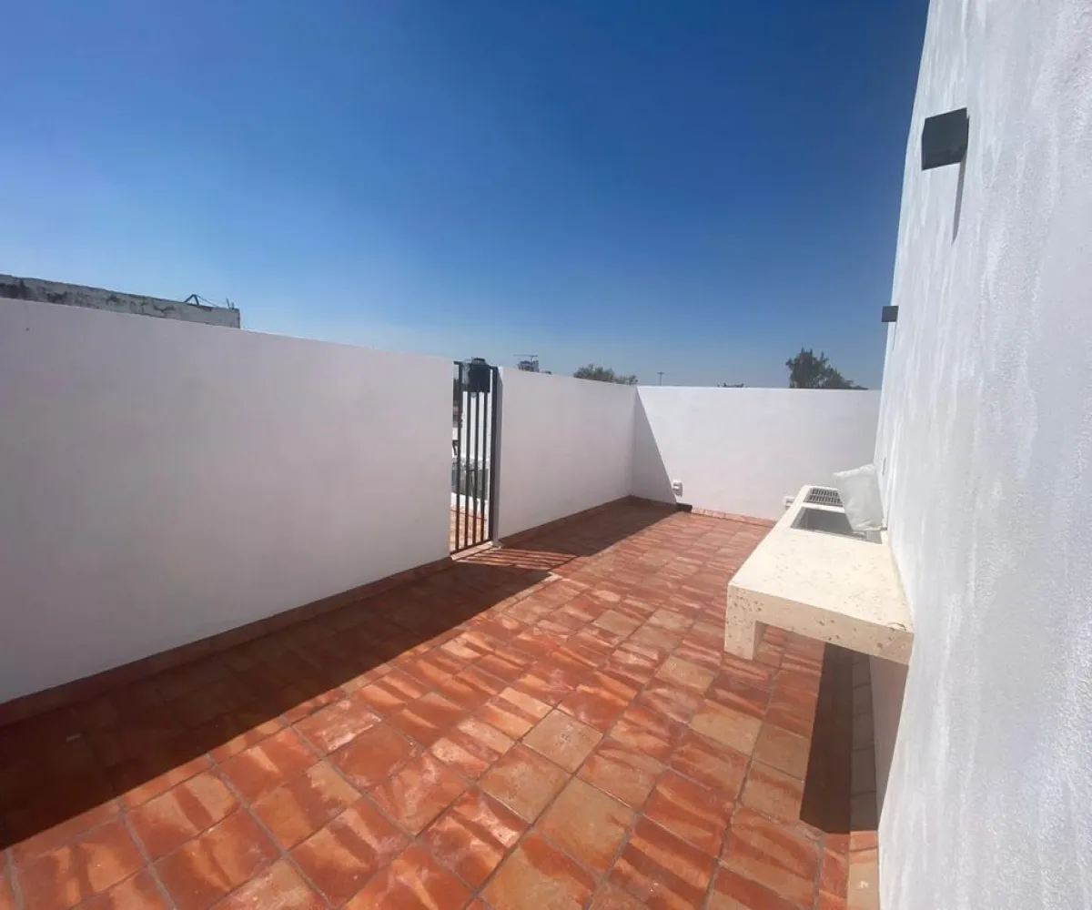 Casa En Venta,Jardines Del Country,Calle Reloj 2043, Guadalajara, Jalisco 44210, 2 Habitaciones,2 Baños,Calle Reloj,1,pnuf3fw