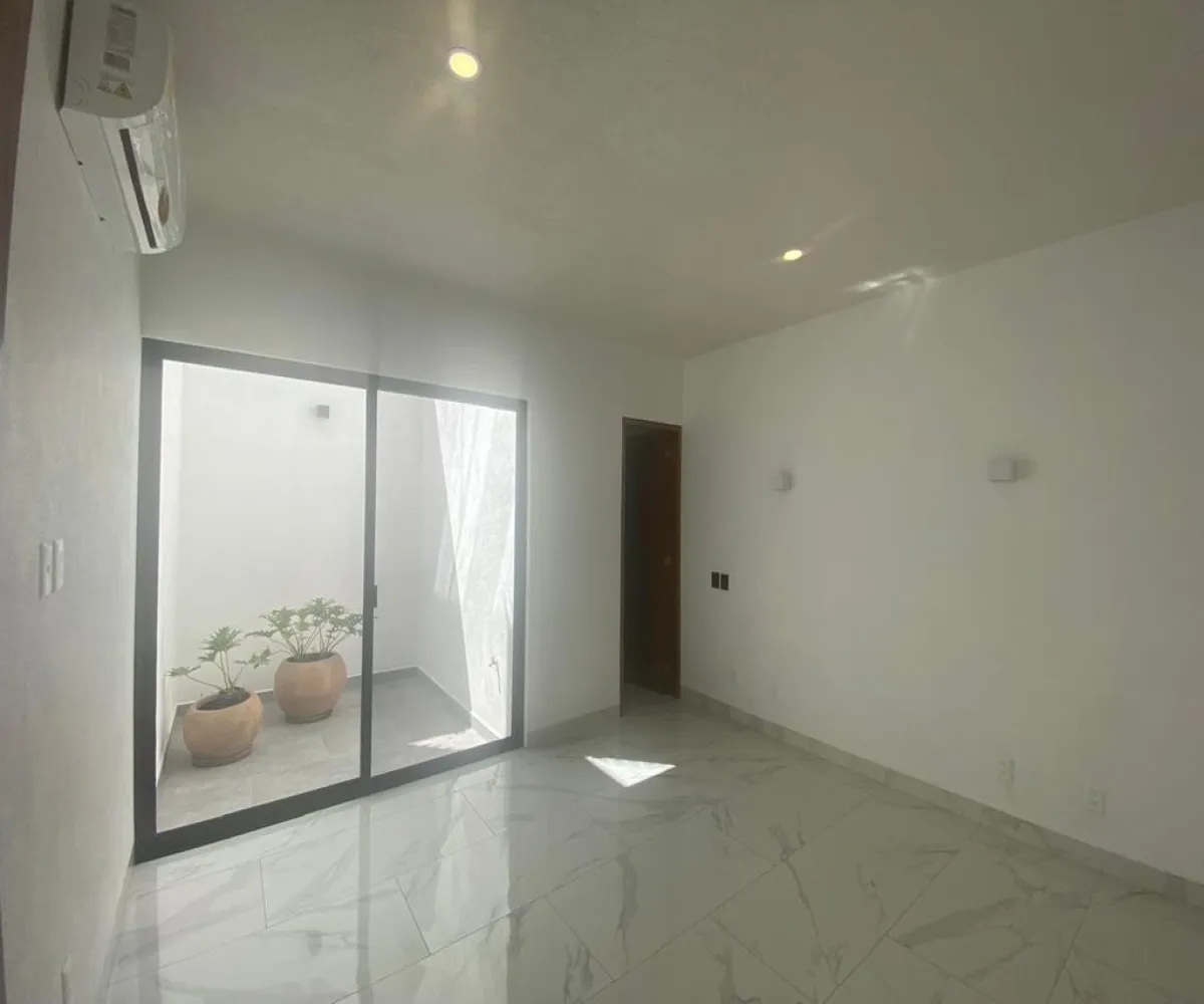 Casa En Venta,Jardines Del Country,Calle Reloj 2043, Guadalajara, Jalisco 44210, 2 Habitaciones,2 Baños,Calle Reloj,1,pnuf3fw
