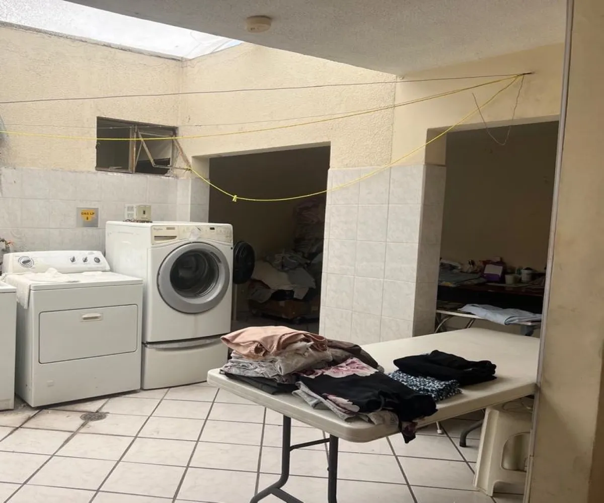 Local En Venta,Jardines Del Bosque,Calzada Lázaro Cárdenas 2859, Guadalajara, Jalisco 44520,18 Baños,Calzada Lázaro Cárdenas,3,p0Yiu3m