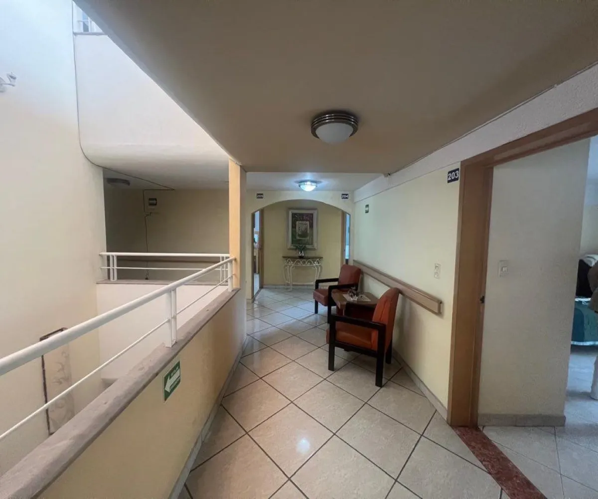 Local En Venta,Jardines Del Bosque,Calzada Lázaro Cárdenas 2859, Guadalajara, Jalisco 44520,18 Baños,Calzada Lázaro Cárdenas,3,p0Yiu3m