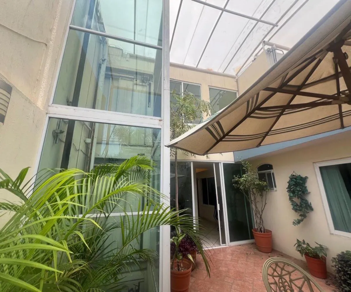 Local En Venta,Jardines Del Bosque,Calzada Lázaro Cárdenas 2859, Guadalajara, Jalisco 44520,18 Baños,Calzada Lázaro Cárdenas,3,p0Yiu3m