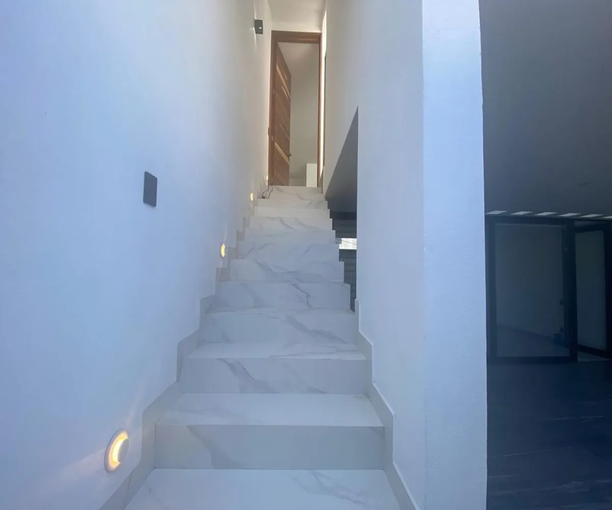 Casa En Venta,Jardines Del Country,Calle Reloj 2043, Guadalajara, Jalisco 44210, 2 Habitaciones,2 Baños,Calle Reloj,1,p0YqJ8Q