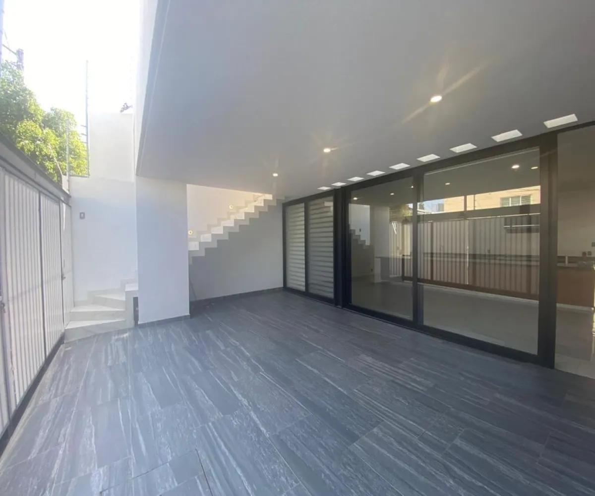Casa En Venta,Jardines Del Country,Calle Reloj 2043, Guadalajara, Jalisco 44210, 2 Habitaciones,2 Baños,Calle Reloj,1,p0YqJ8Q