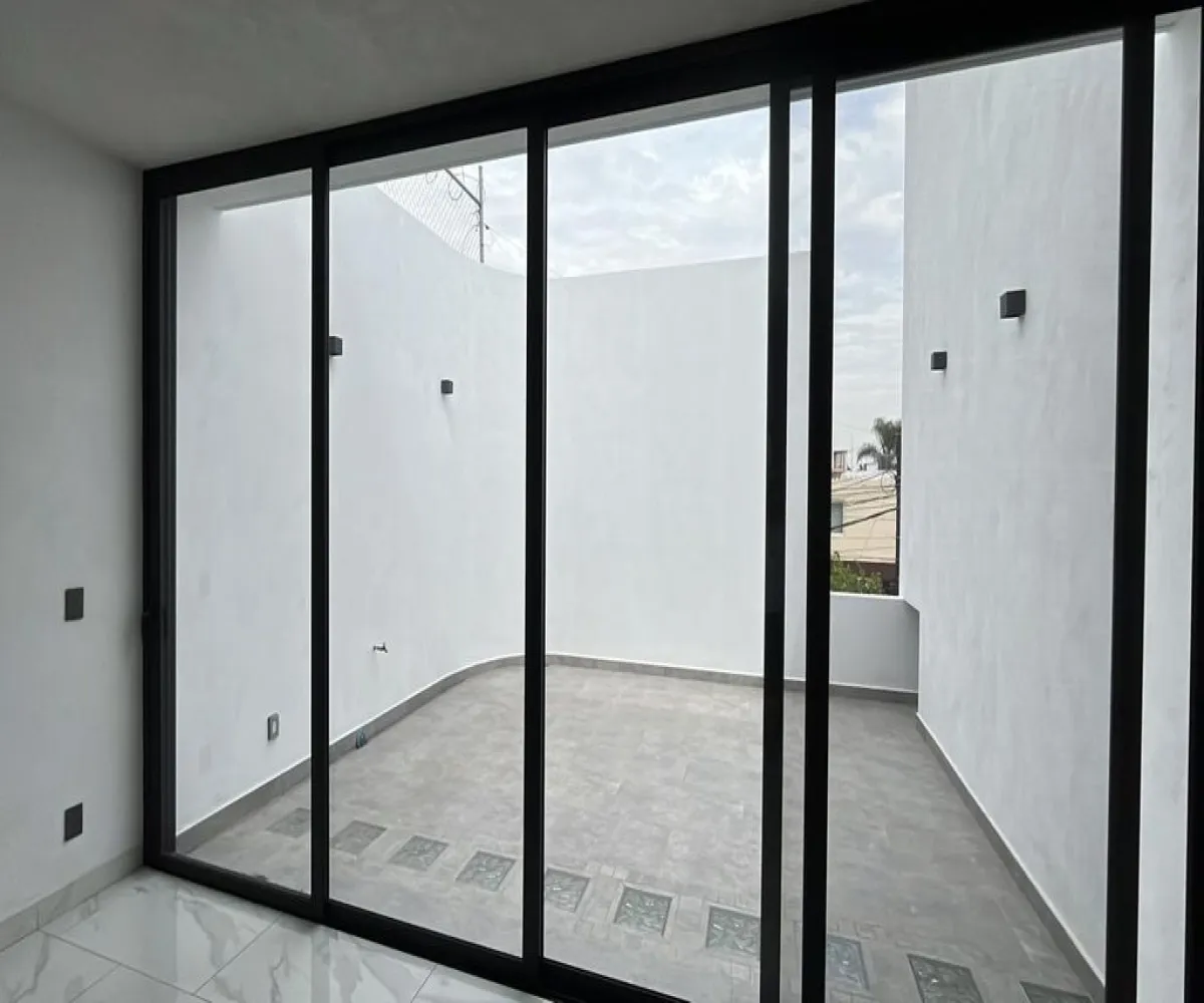 Casa En Venta,Jardines Del Country,Calle Reloj 2043, Guadalajara, Jalisco 44210, 2 Habitaciones,2 Baños,Calle Reloj,1,p0YqJ8Q