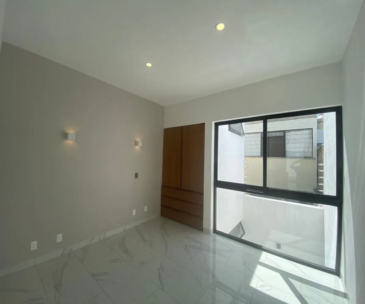 Casa En Venta,Jardines Del Country,Calle Reloj 2043, Guadalajara, Jalisco 44210, 2 Habitaciones,2 Baños,Calle Reloj,1,p0YqJ8Q