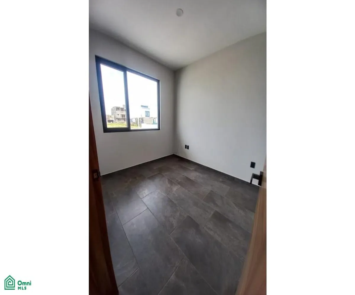 Casa En Venta,San Agustín,Av. Vuelo de las Grullas 200, Tlajomulco de Zuniga, Jalisco 45645, 3 Habitaciones,4 Baños,Av. Vuelo de las Grullas,3,MX24660047