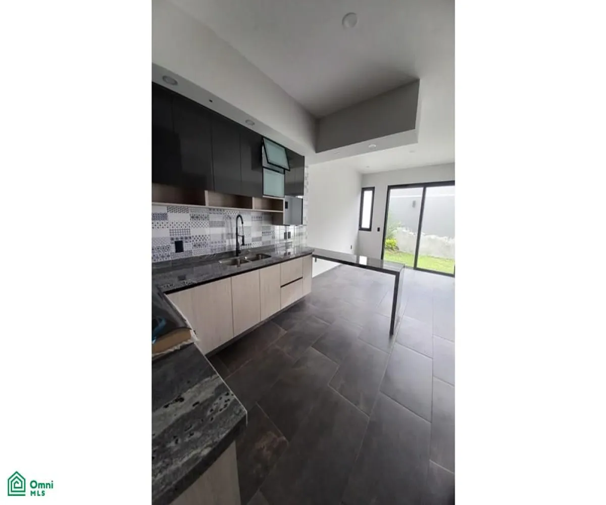 Casa En Venta,San Agustín,Av. Vuelo de las Grullas 200, Tlajomulco de Zuniga, Jalisco 45645, 3 Habitaciones,4 Baños,Av. Vuelo de las Grullas,3,MX24660047