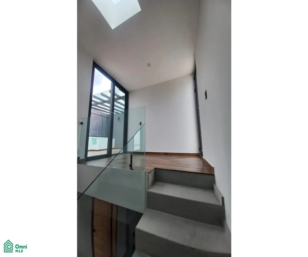 Casa En Venta,San Agustín,Av. Vuelo de las Grullas 200, Tlajomulco de Zuniga, Jalisco 45645, 3 Habitaciones,4 Baños,Av. Vuelo de las Grullas,3,MX24660047