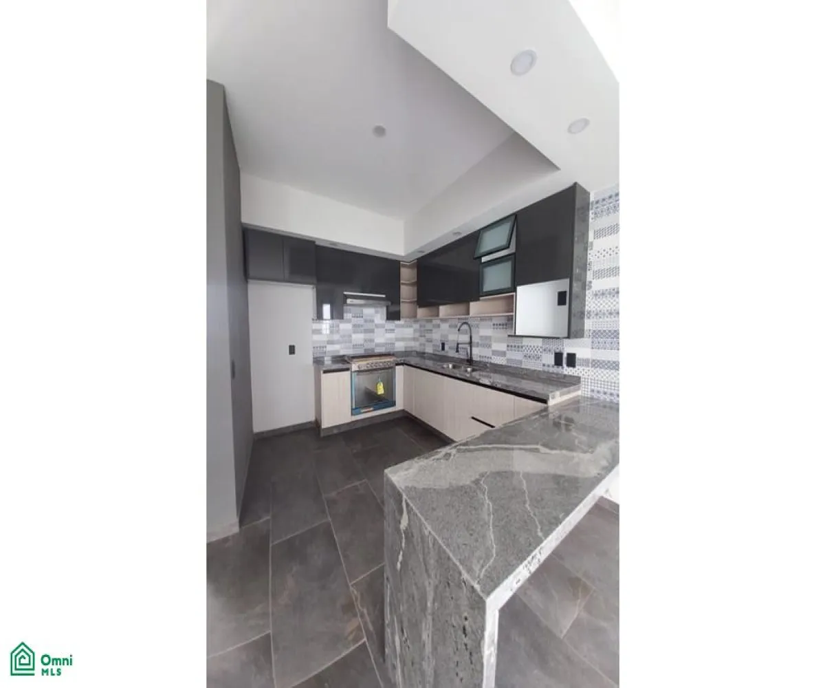 Casa En Venta,San Agustín,Av. Vuelo de las Grullas 200, Tlajomulco de Zuniga, Jalisco 45645, 3 Habitaciones,4 Baños,Av. Vuelo de las Grullas,3,MX24660047