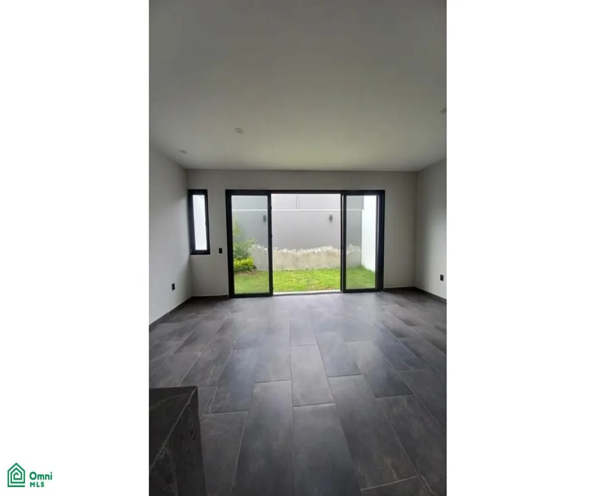 Casa En Venta,San Agustín,Av. Vuelo de las Grullas 200, Tlajomulco de Zuniga, Jalisco 45645, 3 Habitaciones,4 Baños,Av. Vuelo de las Grullas,3,MX24660047