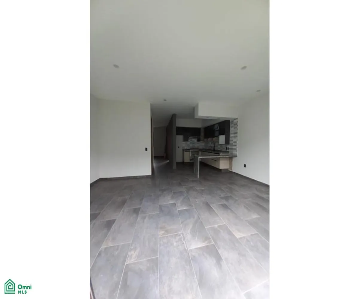 Casa En Venta,San Agustín,Av. Vuelo de las Grullas 200, Tlajomulco de Zuniga, Jalisco 45645, 3 Habitaciones,4 Baños,Av. Vuelo de las Grullas,3,MX24660047