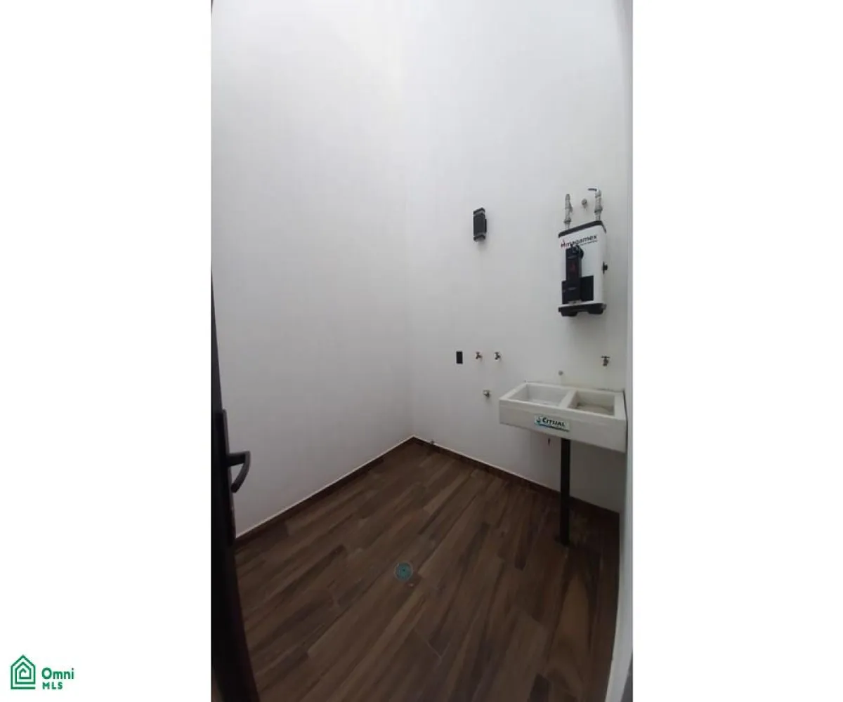 Casa En Venta,San Agustín,Av. Vuelo de las Grullas 200, Tlajomulco de Zuniga, Jalisco 45645, 3 Habitaciones,4 Baños,Av. Vuelo de las Grullas,3,MX24660047