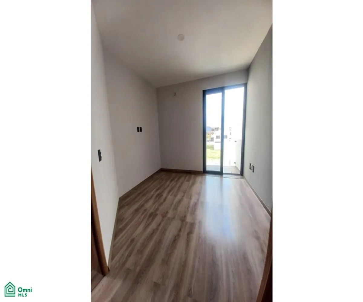 Casa En Venta,San Agustín,Av. Vuelo de las Grullas 200, Tlajomulco de Zuniga, Jalisco 45645, 3 Habitaciones,4 Baños,Av. Vuelo de las Grullas,2,MX24660074