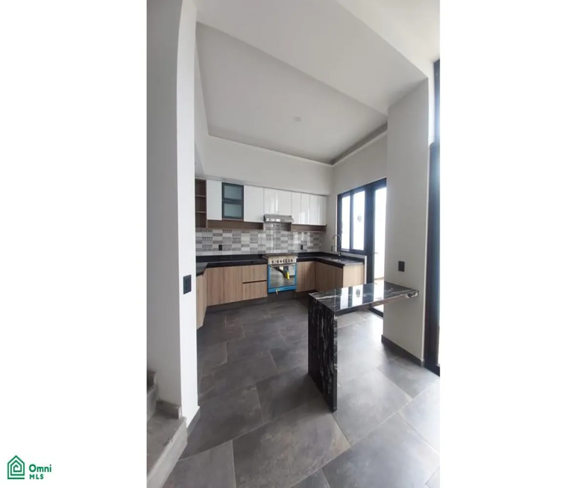 Casa En Venta,San Agustín,Av. Vuelo de las Grullas 200, Tlajomulco de Zuniga, Jalisco 45645, 3 Habitaciones,4 Baños,Av. Vuelo de las Grullas,2,MX24660074