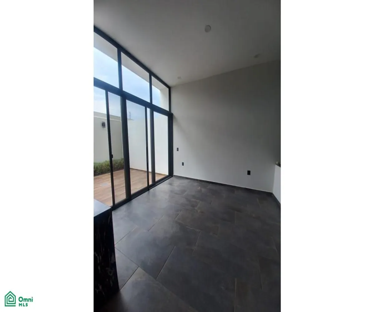 Casa En Venta,San Agustín,Av. Vuelo de las Grullas 200, Tlajomulco de Zuniga, Jalisco 45645, 3 Habitaciones,4 Baños,Av. Vuelo de las Grullas,2,MX24660074