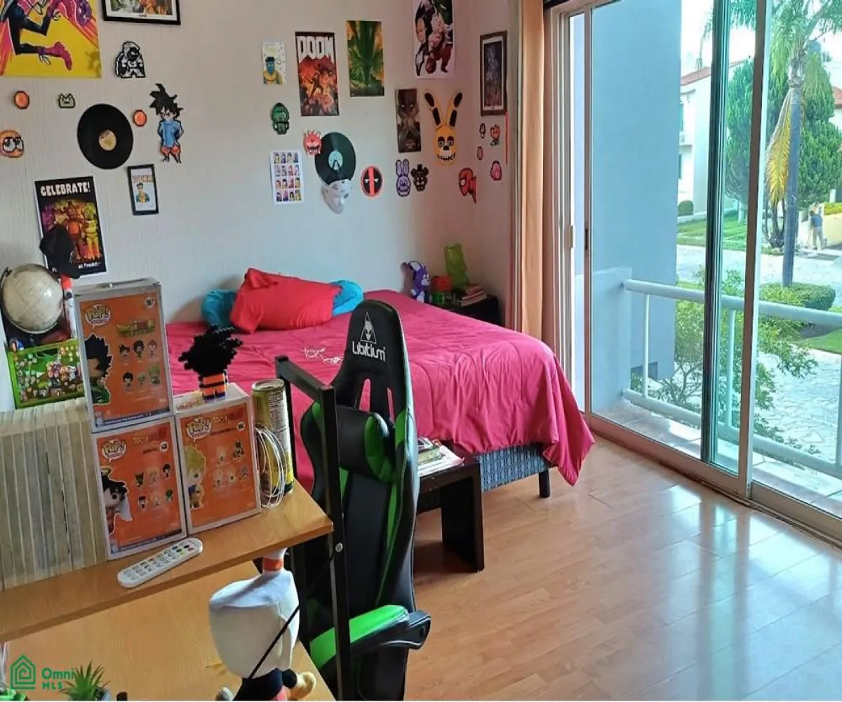 Casa En Venta,Fraccionamiento Jardín Real,Castillo 725, Zapopan, Jalisco 45136, 3 Habitaciones,5 Baños,Castillo,2,MX25977552