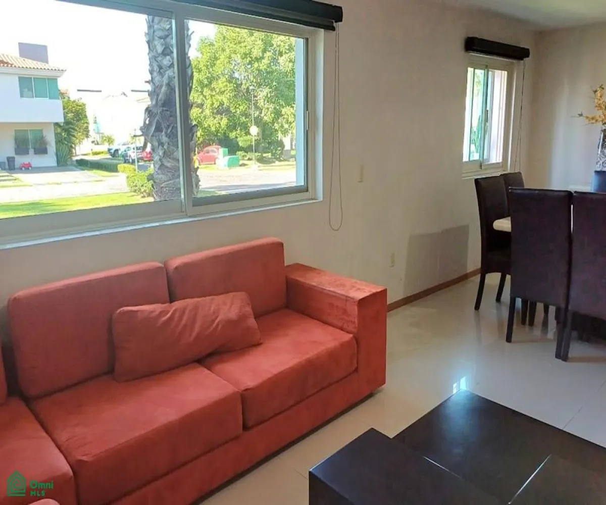 Casa En Venta,Fraccionamiento Jardín Real,Castillo 725, Zapopan, Jalisco 45136, 3 Habitaciones,5 Baños,Castillo,2,MX25977552