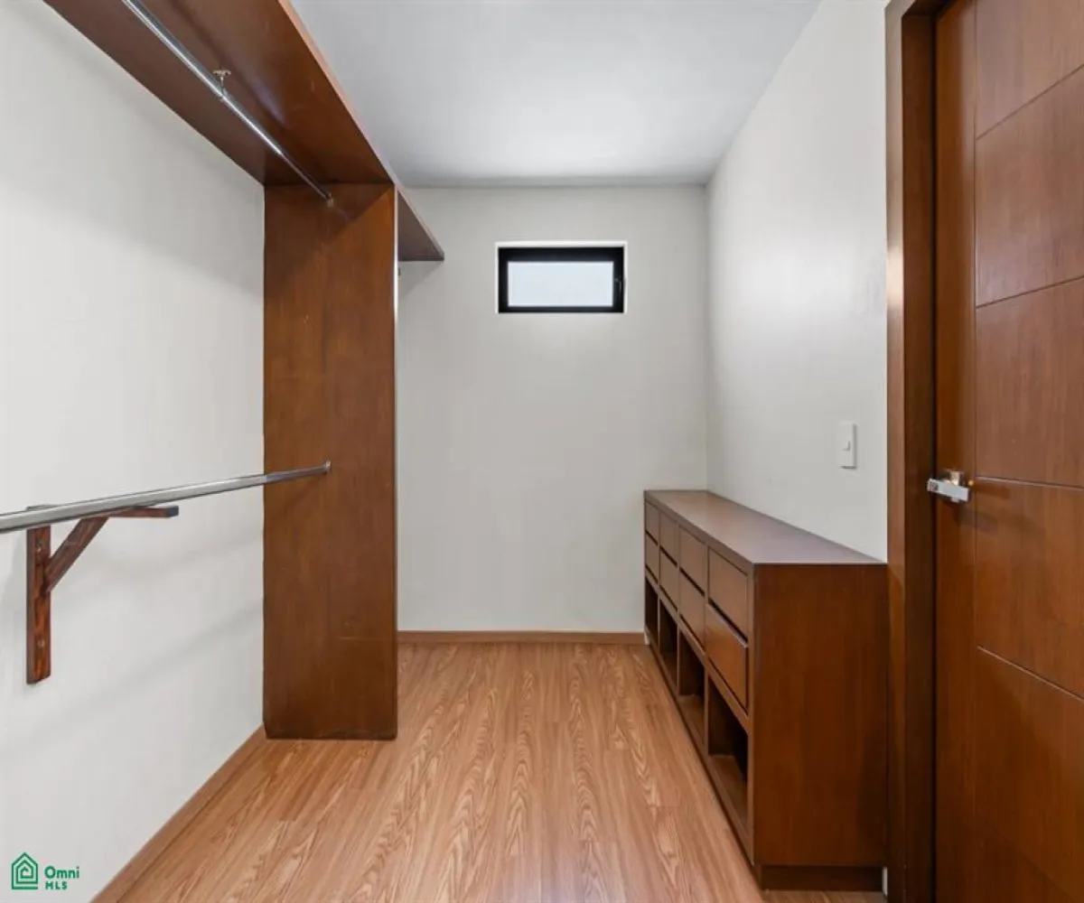 Casa En Venta,Santa Cruz del Valle,Av El Origen 600 Interior 201, Tlajomulco de Zuniga, Jalisco 45655, 2 Habitaciones,2 Baños,Av El Origen,3,MX25978577