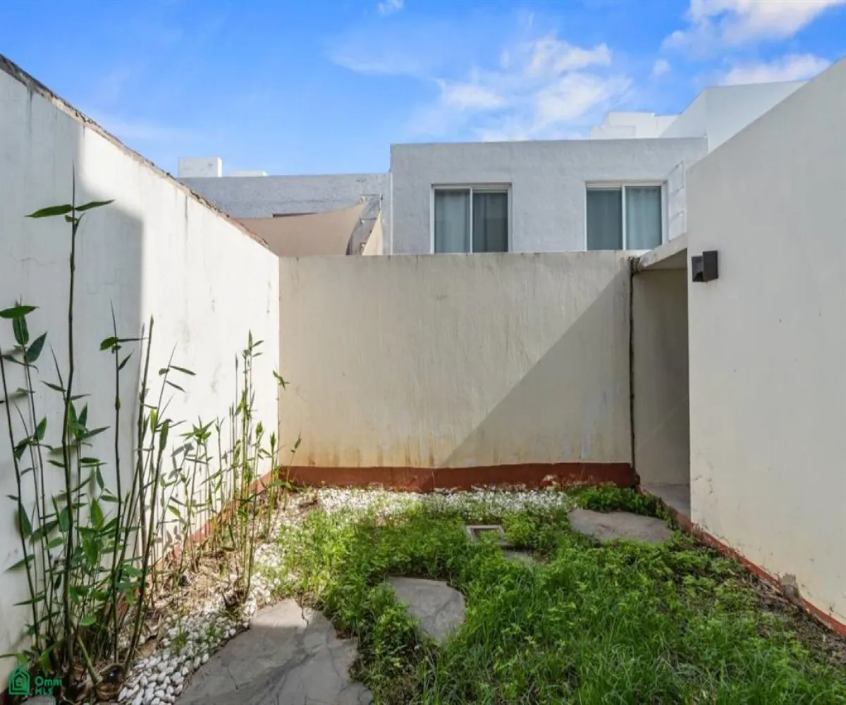Casa En Venta,Santa Cruz del Valle,Av El Origen 600 Interior 201, Tlajomulco de Zuniga, Jalisco 45655, 2 Habitaciones,2 Baños,Av El Origen,3,MX25978577