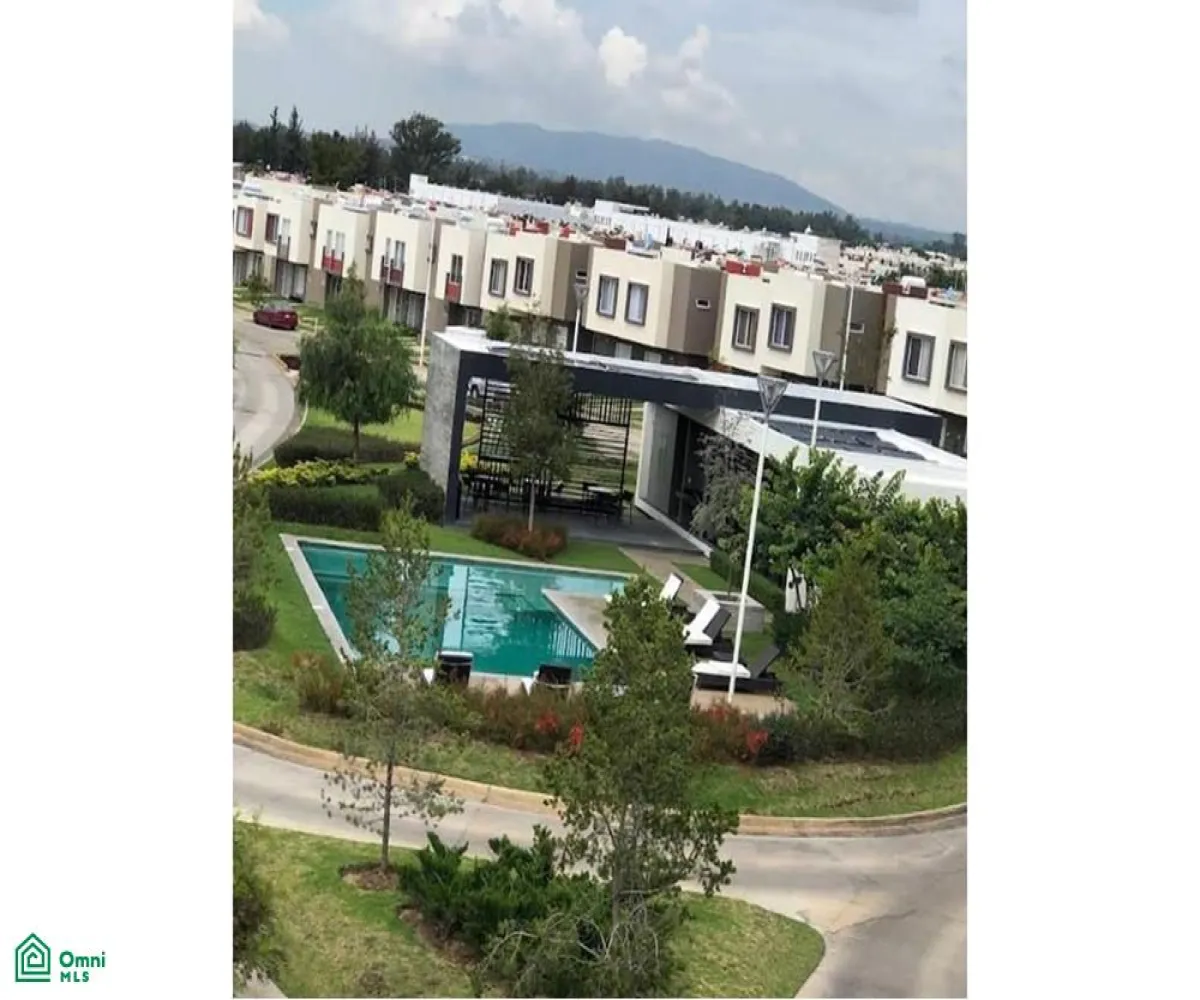 Casa En Venta,Zapopan,Av. Amaranto 441, Zapopan, Jalisco 45138, 3 Habitaciones,2 Baños,Av. Amaranto,2,MX25978683