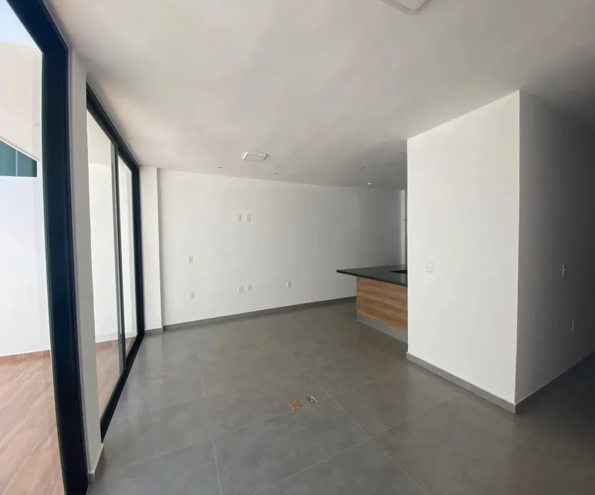 Departamento En Venta,Fracc Juan Manuel Vallarta,Avenida Inglaterra 000, Zapopan, Jalisco 45120, 1 Cuarto,1 Baño, Avenida Inglaterra,1,pjnjVuX