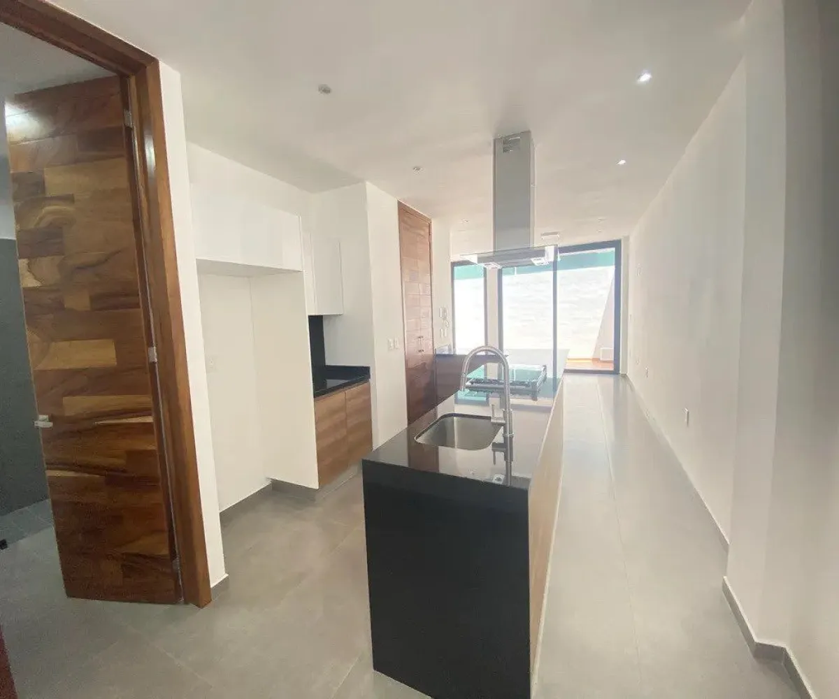 Departamento En Venta,Fracc Juan Manuel Vallarta,Avenida de Inglaterra 00, Zapopan, Jalisco 45120, 1 Cuarto,1 Baño, Avenida de Inglaterra,1,pIZf4J9