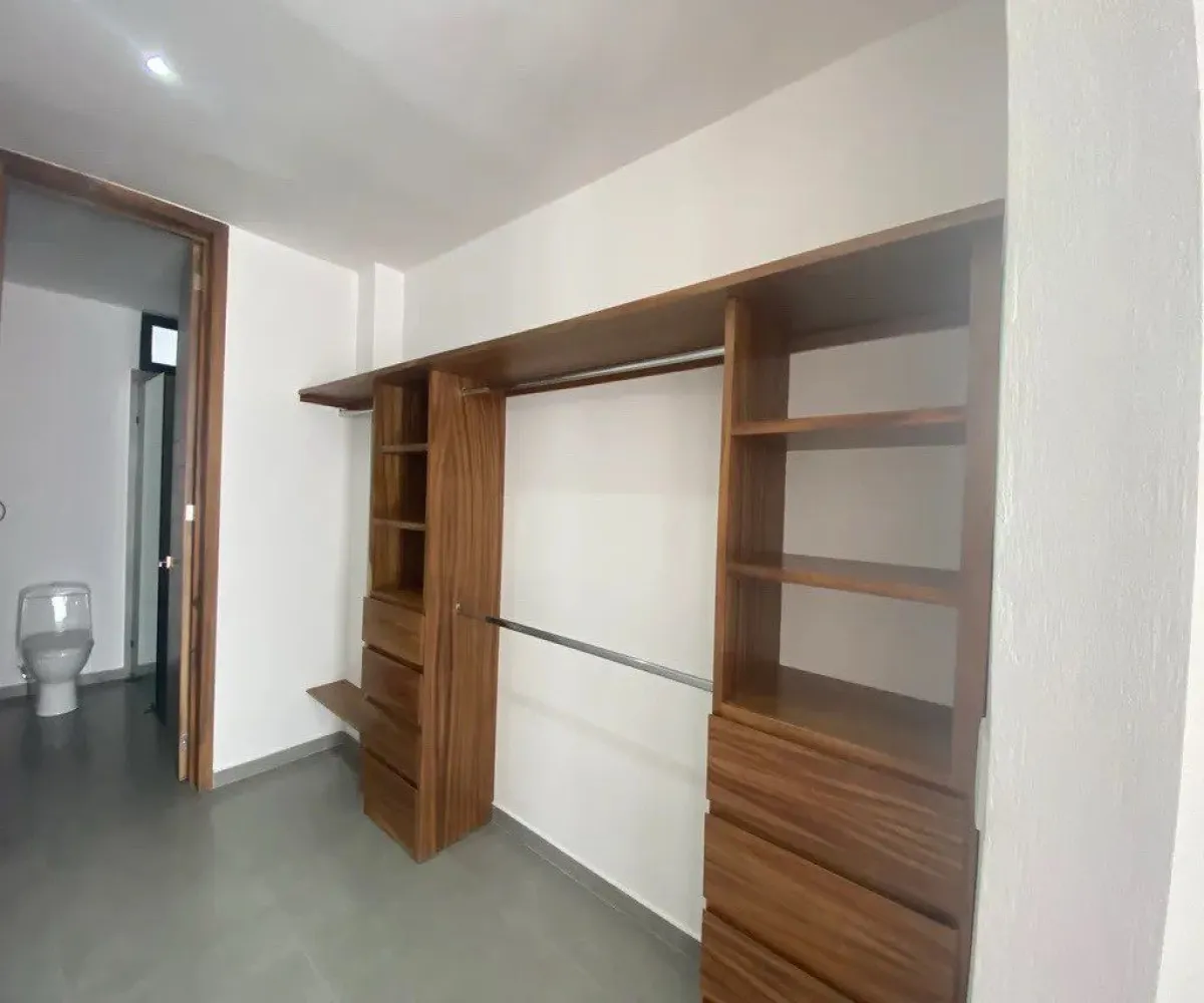 Departamento En Venta,Fracc Juan Manuel Vallarta,Avenida de Inglaterra 00, Zapopan, Jalisco 45120, 1 Cuarto,1 Baño, Avenida de Inglaterra,1,pIZf4J9