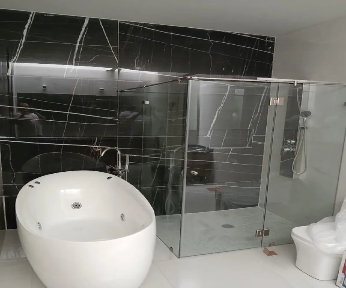 Casa En Venta,Res Virreyes,Paseo Puerta las Lomas 2662 00, Zapopan, Jalisco 45110, 4 Habitaciones,5 Baños,Paseo Puerta las Lomas,4,pMD9lCa