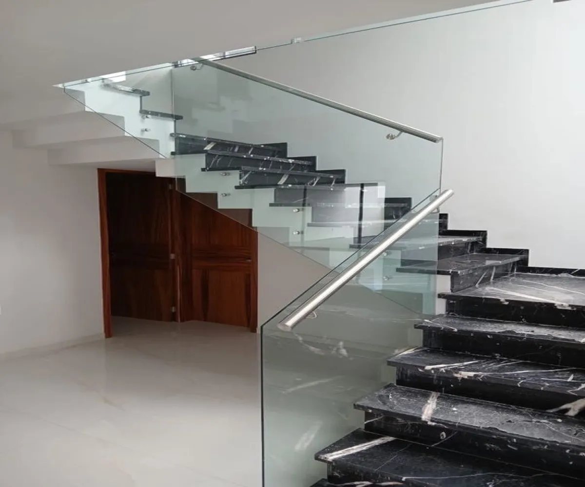 Casa En Venta,Res Virreyes,Paseo Puerta las Lomas 2662 00, Zapopan, Jalisco 45110, 4 Habitaciones,5 Baños,Paseo Puerta las Lomas,4,pMD9lCa