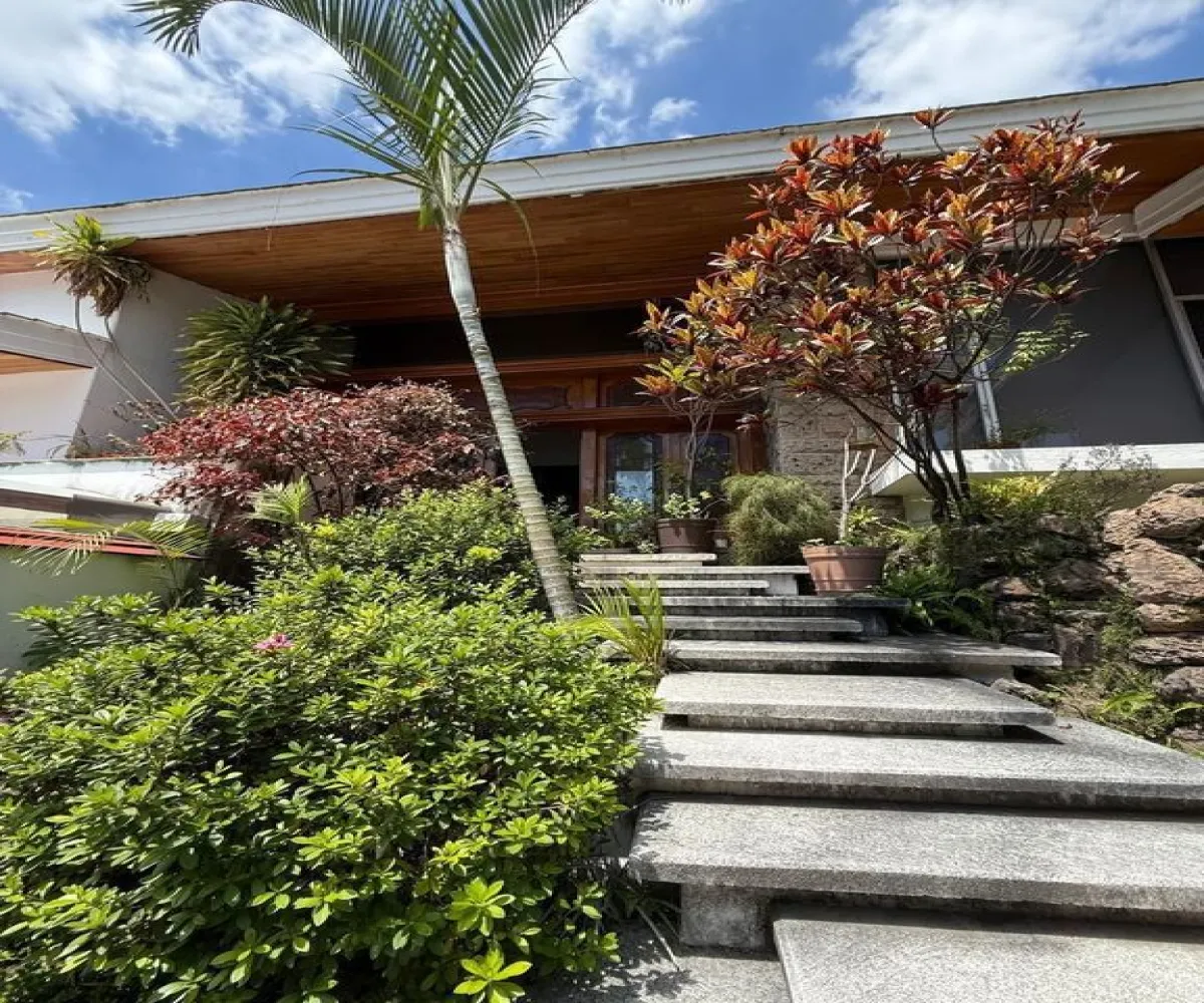 Casa En Venta,Jacarandas,Jacarandas S/N, Zapopan, Jalisco 45160, 4 Habitaciones,3 Baños,Jacarandas,1,piwkbgI