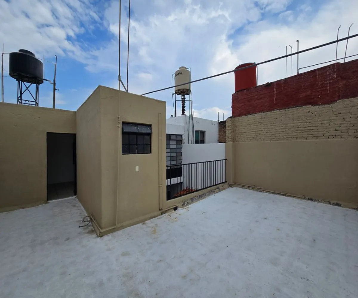 Casa En Renta,Zapopan,Calle López Cotilla 413, Zapopan, Jalisco 45160, 4 Habitaciones,1 Baño,Calle López Cotilla,1,pJbA7Nq
