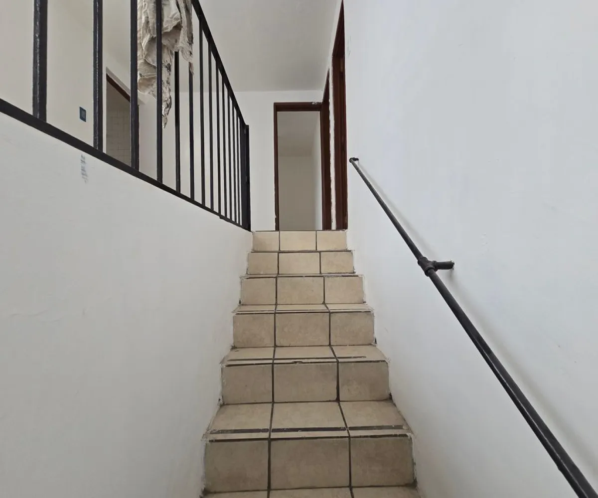 Casa En Renta,Zapopan,Calle López Cotilla 413, Zapopan, Jalisco 45160, 4 Habitaciones,1 Baño,Calle López Cotilla,1,pJbA7Nq