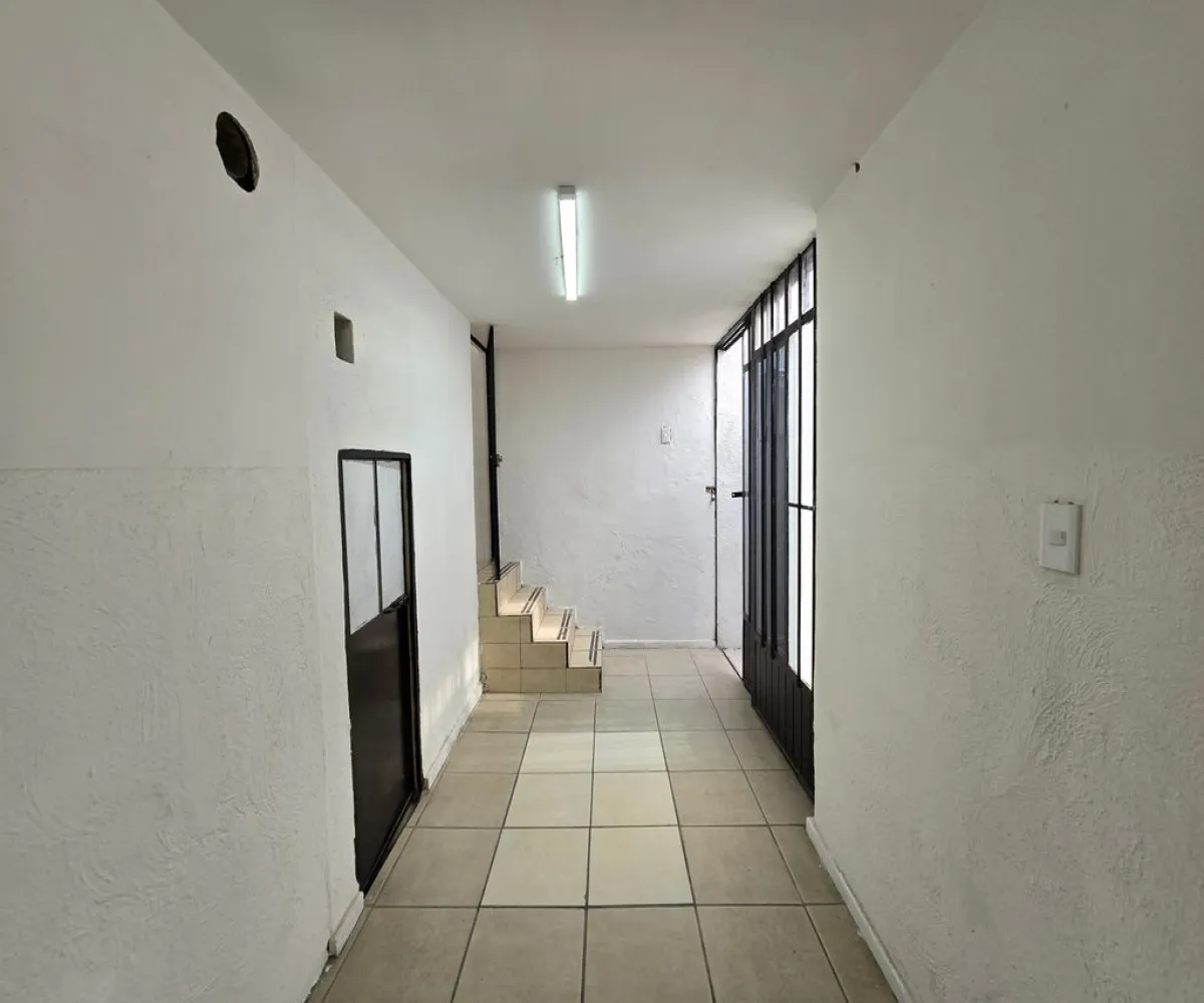 Casa En Renta,Zapopan,Calle López Cotilla 413, Zapopan, Jalisco 45160, 4 Habitaciones,1 Baño,Calle López Cotilla,1,pJbA7Nq