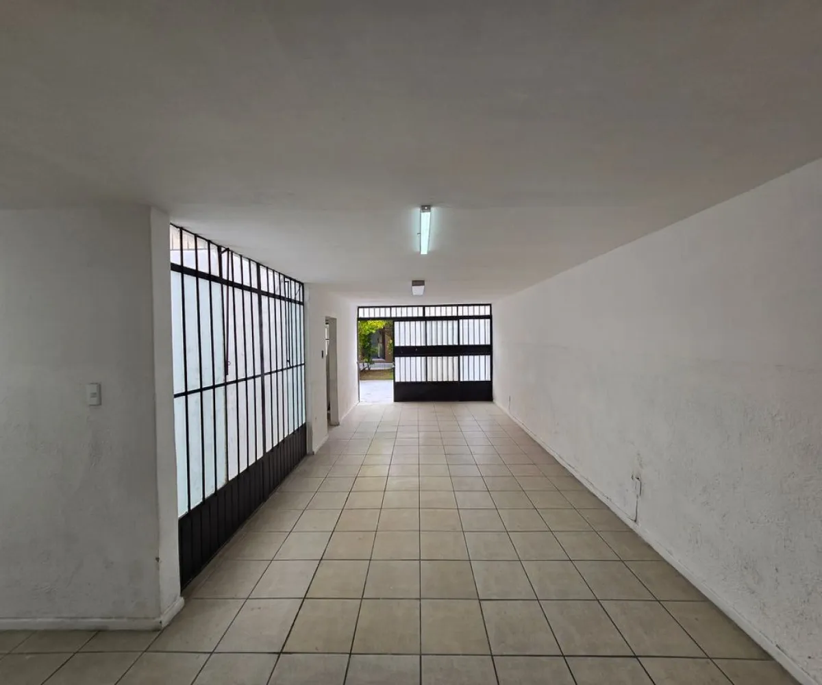 Casa En Renta,Zapopan,Calle López Cotilla 413, Zapopan, Jalisco 45160, 4 Habitaciones,1 Baño,Calle López Cotilla,1,pJbA7Nq