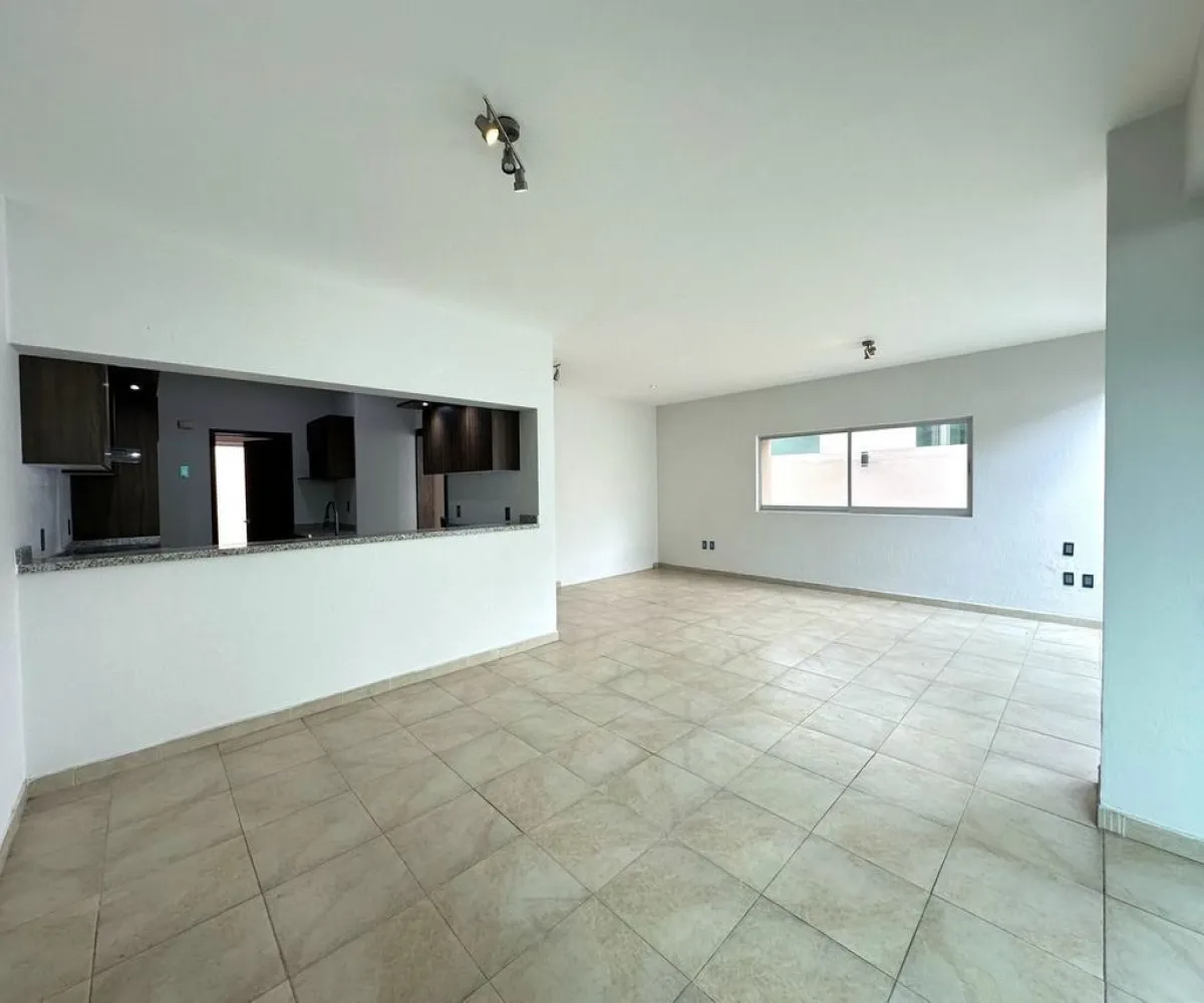 Casa En Venta,El Manantial,Avenida Adolfo López Mateos Sur 5560 76, Tlajomulco de Zúñiga, Jalisco 45645, 3 Habitaciones,3 Baños,Avenida Adolfo López Mateos Sur,1,pJRoTFj