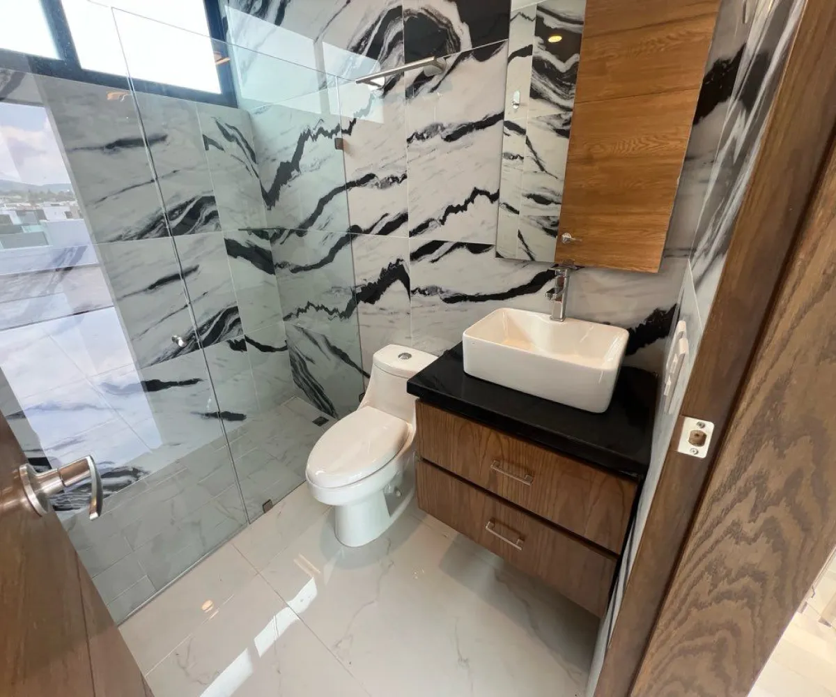 Casa En Venta,Zapopan,Parques, Vallarta Coto acacia 00, Zapopan, Jalisco 45134, 3 Habitaciones,3 Baños, Parques, Vallarta Coto acacia,3,pXMnAmX