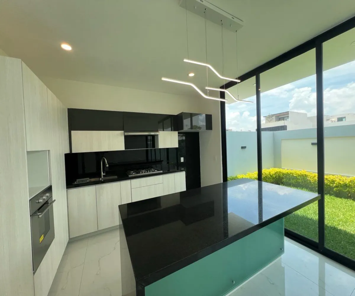 Casa En Venta,Zapopan,Parques, Vallarta Coto acacia 00, Zapopan, Jalisco 45134, 3 Habitaciones,3 Baños, Parques, Vallarta Coto acacia,3,pXMnAmX