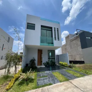 Casa En Venta,Zapopan,Parques, Vallarta Coto acacia 00, Zapopan, Jalisco 45134, 3 Habitaciones,3 Baños, Parques, Vallarta Coto acacia,3,pXMnAmX