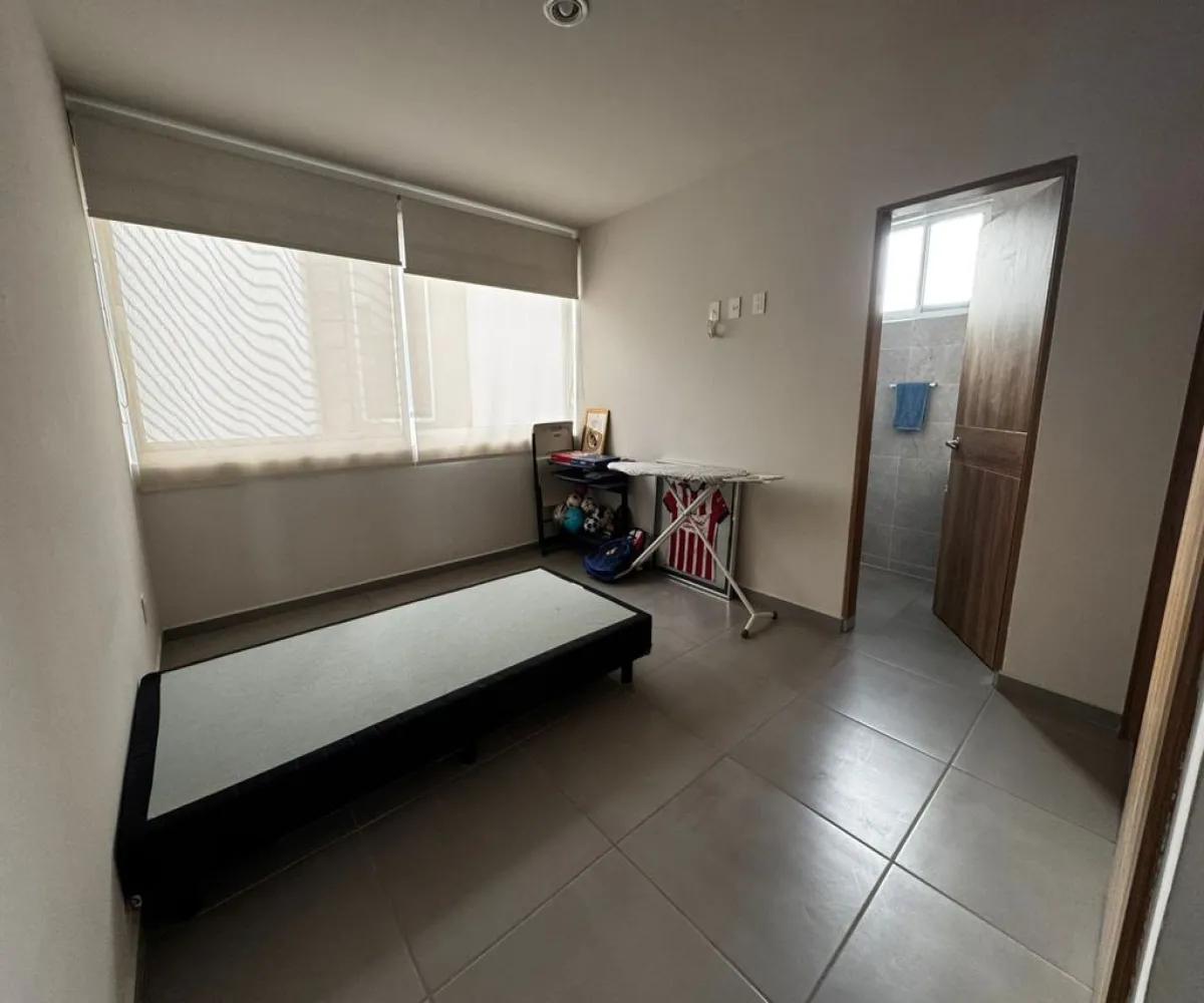 Casa En Venta,Colinas de San Isidro,Avenida Camino de los Parques 5204 59, Zapopan, Jalisco 45180, 3 Habitaciones,3 Baños,Avenida Camino de los Parques,1,pBcNuYf