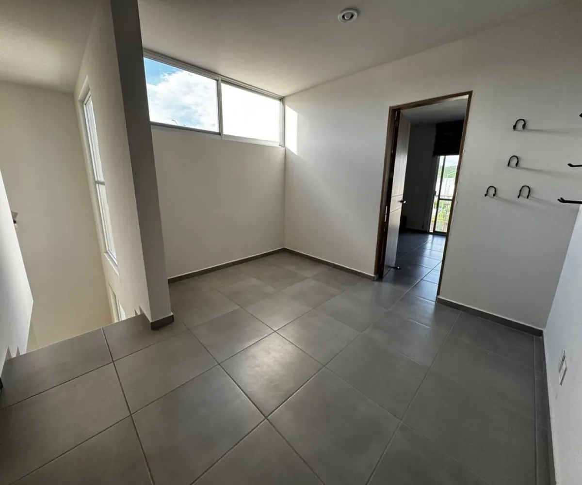 Casa En Venta,Colinas de San Isidro,Avenida Camino de los Parques 5204 59, Zapopan, Jalisco 45180, 3 Habitaciones,3 Baños,Avenida Camino de los Parques,1,pBcNuYf
