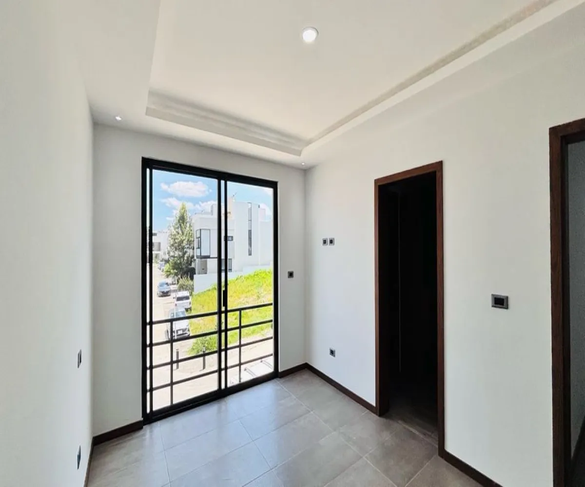 Casa En Renta,Zapopan,Parques Vallarta Zapopan 00, Zapopan, Jalisco 45134, 5 Habitaciones,5 Baños,Parques Vallarta Zapopan ,1,p8ARVyt