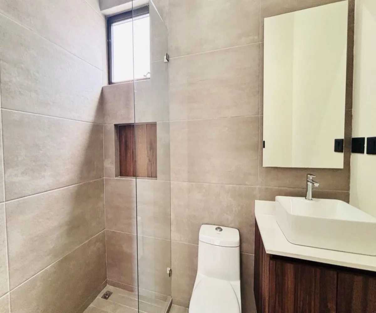 Casa En Renta,Zapopan,Parques Vallarta Zapopan 00, Zapopan, Jalisco 45134, 5 Habitaciones,5 Baños,Parques Vallarta Zapopan ,1,p8ARVyt