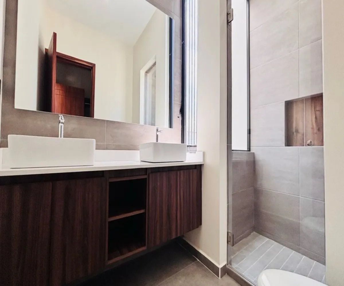 Casa En Renta,Zapopan,Parques Vallarta Zapopan 00, Zapopan, Jalisco 45134, 5 Habitaciones,5 Baños,Parques Vallarta Zapopan ,1,p8ARVyt