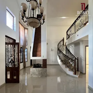 Casa En Venta,Ciudad Bugambilias,Av Lomas de Bugambilias 1510, Zapopan, Jalisco 45237, 4 Habitaciones,5 Baños,Av Lomas de Bugambilias,3,piJ6a11