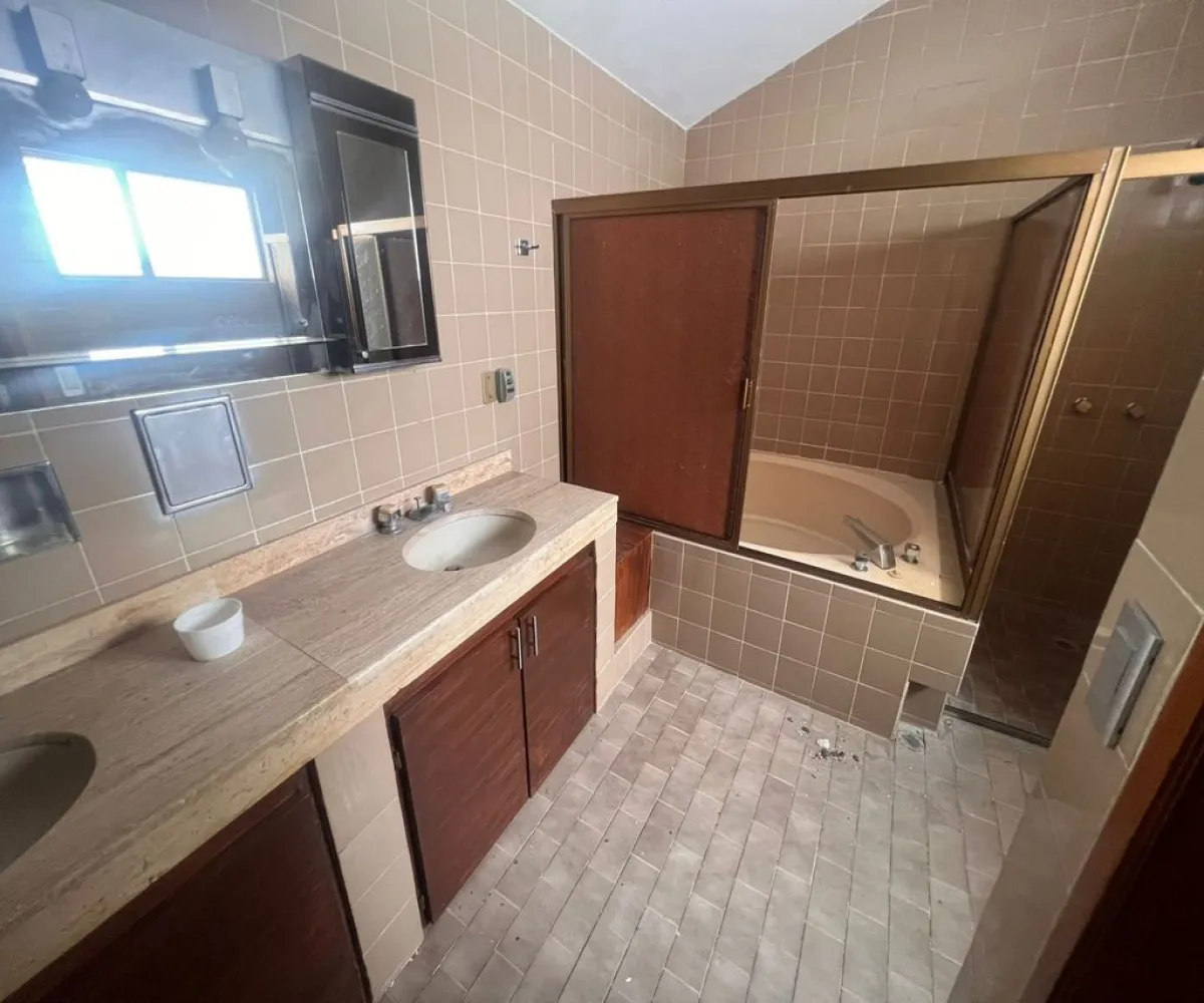 Casa En Renta,Bugambilias,Retorno del Reno Sur 1630, Zapopan, Jalisco 45237, 4 Habitaciones,4 Baños,Retorno del Reno Sur,1,pPKABmM