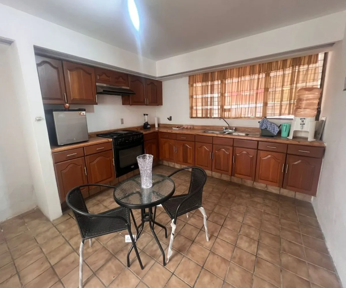 Casa En Renta,Bugambilias,Retorno del Reno Sur 1630, Zapopan, Jalisco 45237, 4 Habitaciones,4 Baños,Retorno del Reno Sur,1,pPKABmM