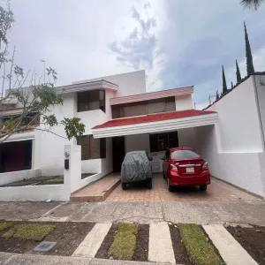 Casa En Renta,Bugambilias,Retorno del Reno Sur 1630, Zapopan, Jalisco 45237, 4 Habitaciones,4 Baños,Retorno del Reno Sur,1,pPKABmM